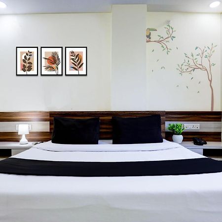 Super Townhouse Hoshangabad Road Near Aashima Mall Samarda Kaliāsot Dış mekan fotoğraf