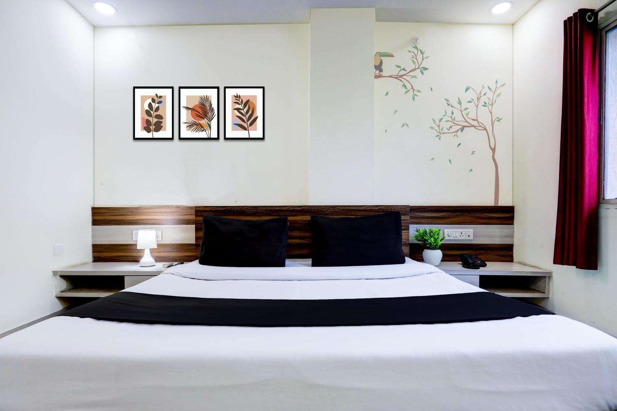 Super Townhouse Hoshangabad Road Near Aashima Mall Samarda Kaliāsot Dış mekan fotoğraf