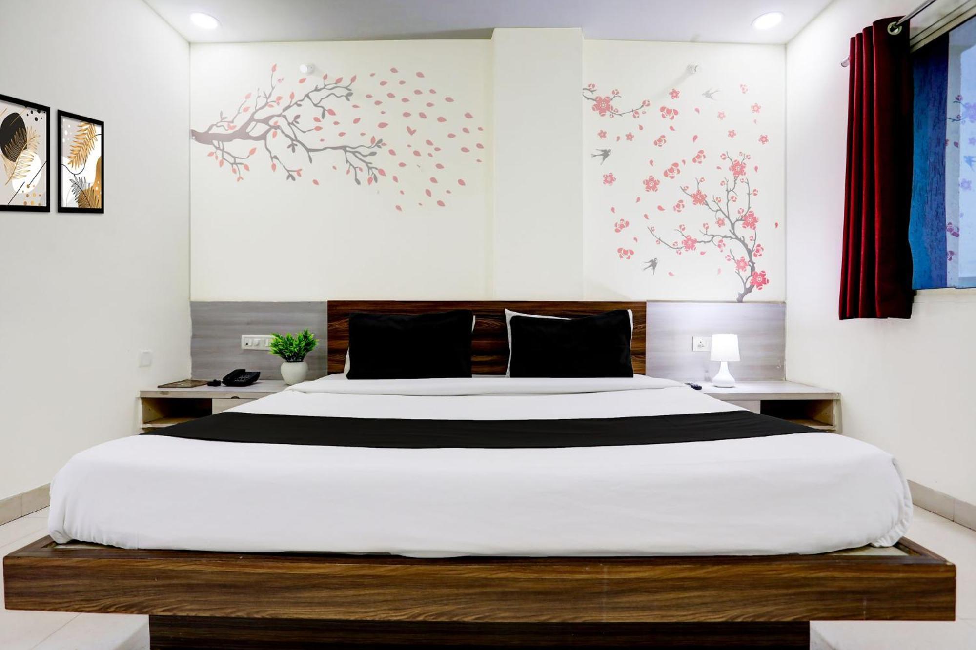 Super Townhouse Hoshangabad Road Near Aashima Mall Samarda Kaliāsot Dış mekan fotoğraf