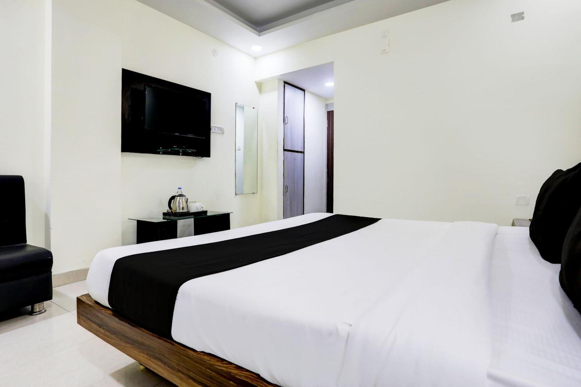 Super Townhouse Hoshangabad Road Near Aashima Mall Samarda Kaliāsot Dış mekan fotoğraf